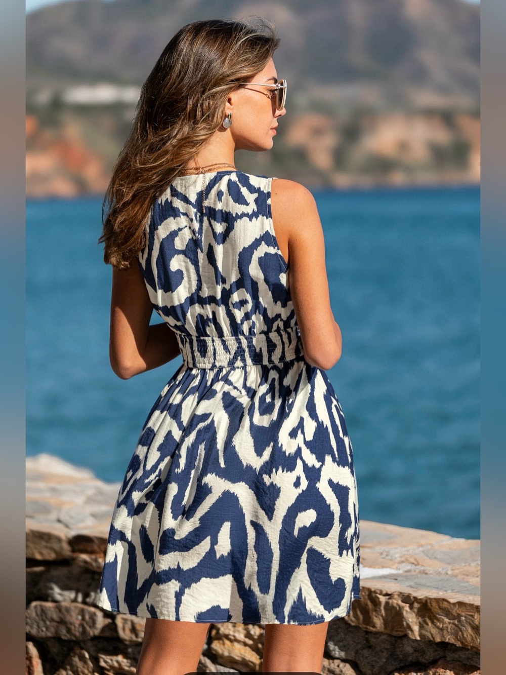 Cupshe Daycation Abstract Mini Dress - Picture 2 of 14
